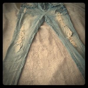 Wallflower distressed denim NWOT size 5